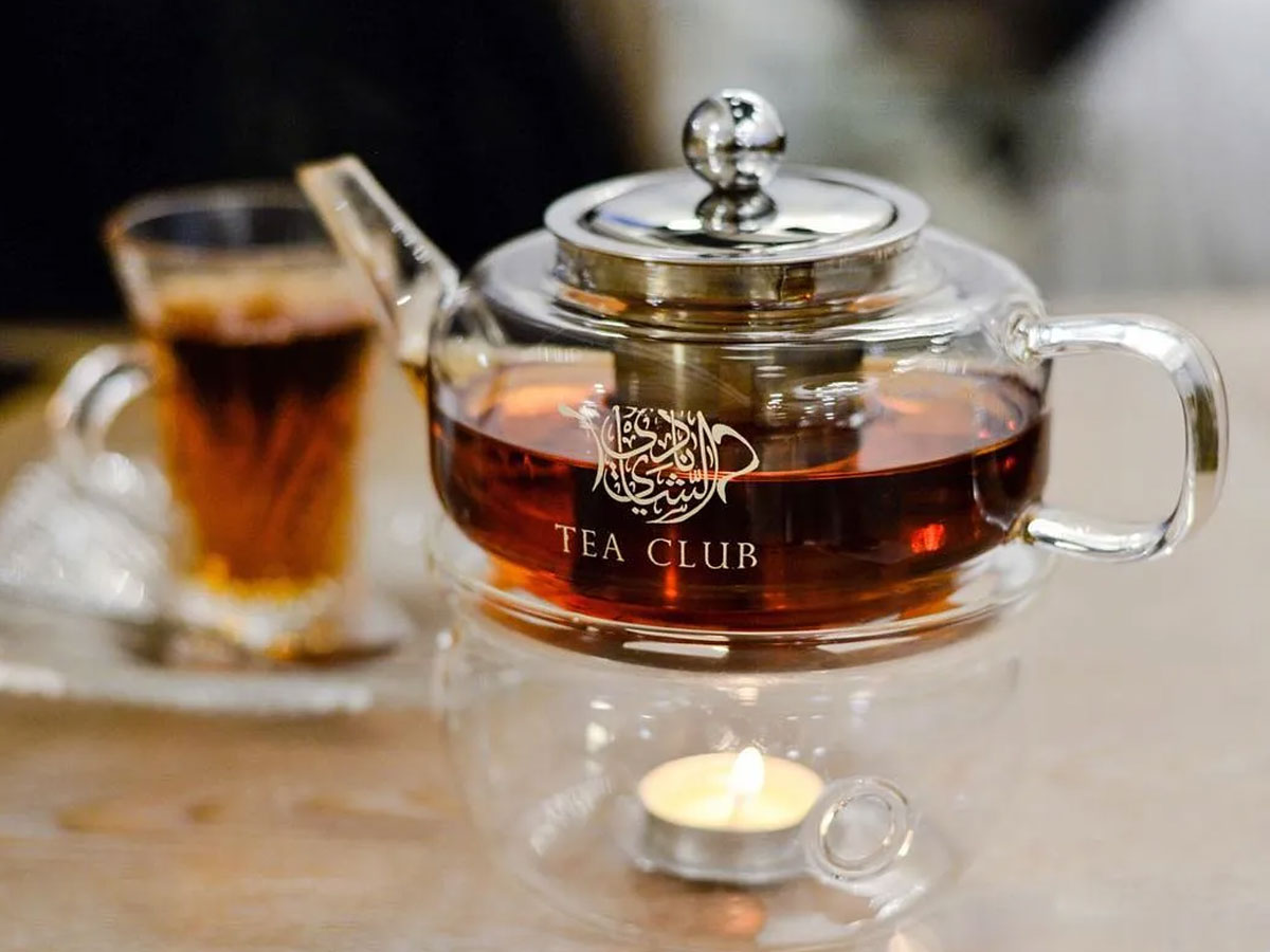 محبي الشاي.. هذه أفضل أماكن تقدم شاي في الرياض الآن